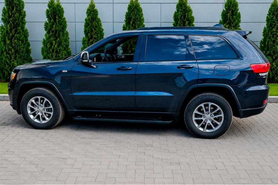 Jeep Grand Cherokee WK2 2010-2021 Marchepieds Latéraux Allmond Black (2 pcs, Aluminium) Image