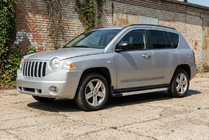 Jeep Compass 2006-2016 Marchepieds Latéraux Maya V2 (2 pcs, Aluminium) photo 1