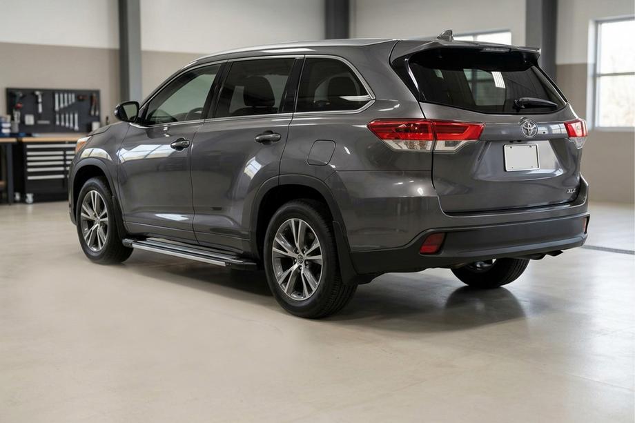 Toyota Highlander 2013-2019 Marchepieds Latéraux Rainbow (2 pcs, Aluminium) Image