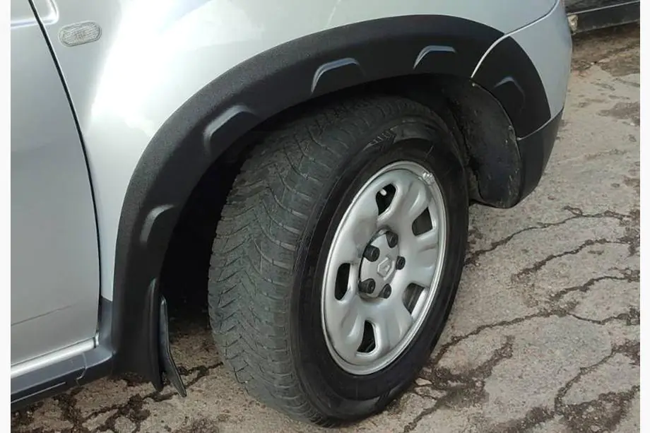 Dacia Duster 2008-2018 Extensions d'ailes avec rebords (8 pcs, plastique) Photo 11