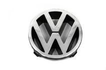 Volkswagen Polo 1994-2001 Emblème avant photo 2