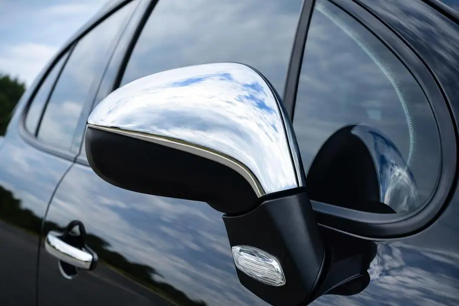 Peugeot 207 2006–2014 Coques de Rétroviseurs Chromées (2 pcs) Image
