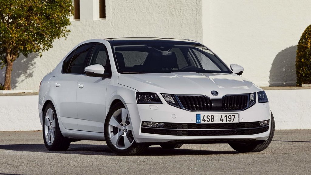 Acier de connaître les détails dune nouvelle génération de Skoda Octavia