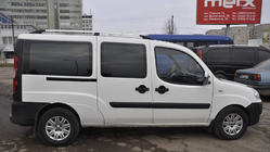 Fiat Doblo I 2005-2010 Barres de Toit Chromées Base standard, pieds en plastique photo 18