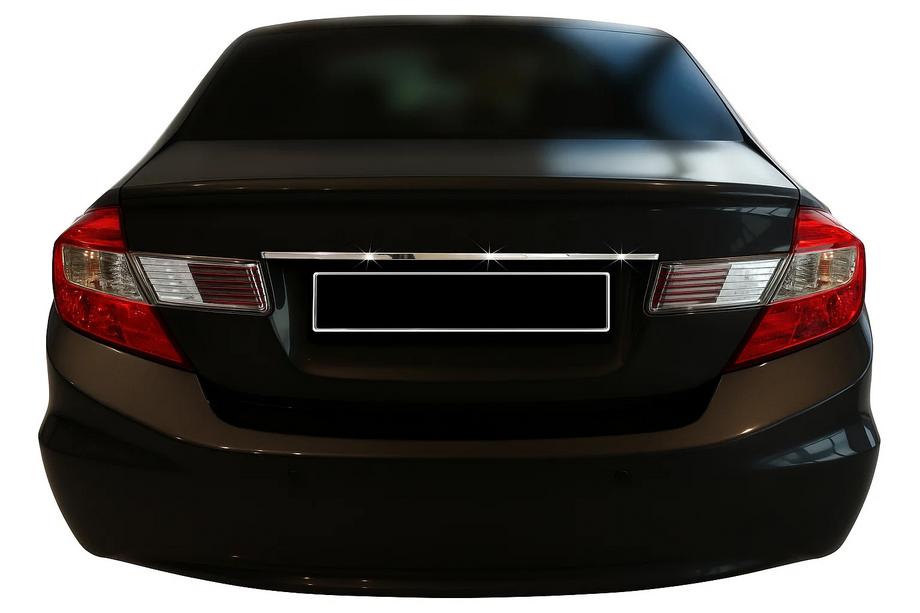 Honda Civic Sedan IX 2011-2016 Baguette chromée au-dessus de la plaque d'immatriculation (inox) Image