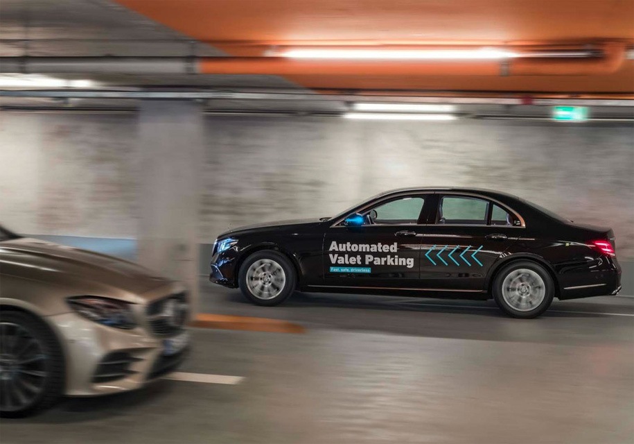 Mercedes-Benz a développé un système autonome de stationnement