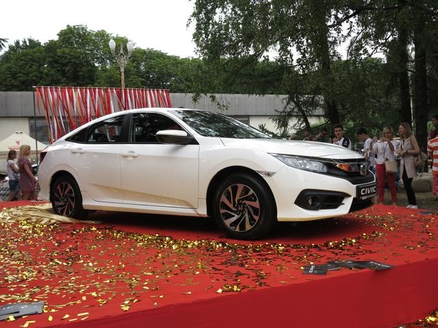 En Ukraine, ont présenté la nouvelle génération de Honda Civic