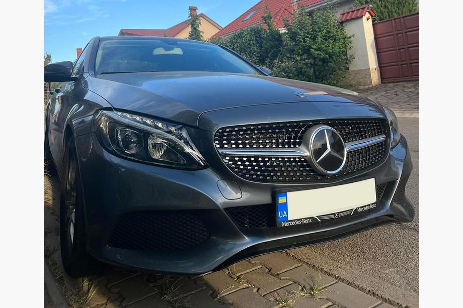 Mercedes C-class W205 2014-2021 Calandre Avant Diamond Silver (pour Avantgarde/AMG-Line/C43 AMG) 2018+, sans caméra Photo 4
