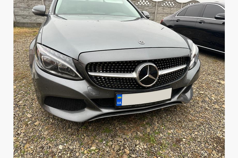 Mercedes C-class W205 2014-2021 Calandre Avant Diamond Silver (pour Avantgarde/AMG-Line/C43 AMG) 2018+, sans caméra Photo 2