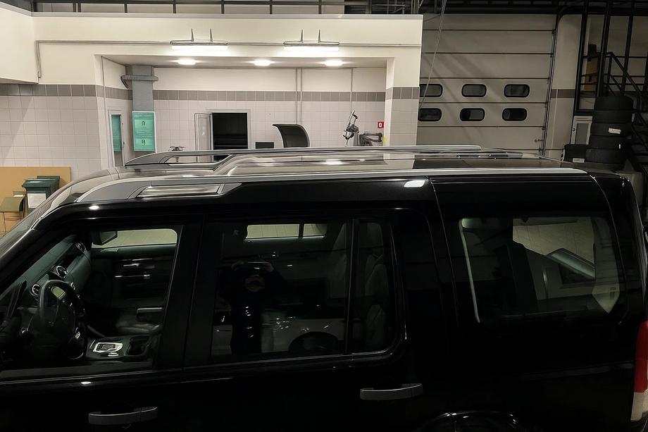 Land Rover Discovery IV 2009-2017 Barres de toit Modèle d'origine (gris) Image