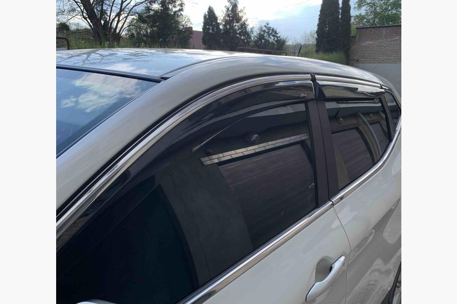 Nissan Qashqai 2014-2021 Déflecteurs de vitres avec moulure chromée (Niken, 4 pcs) Image