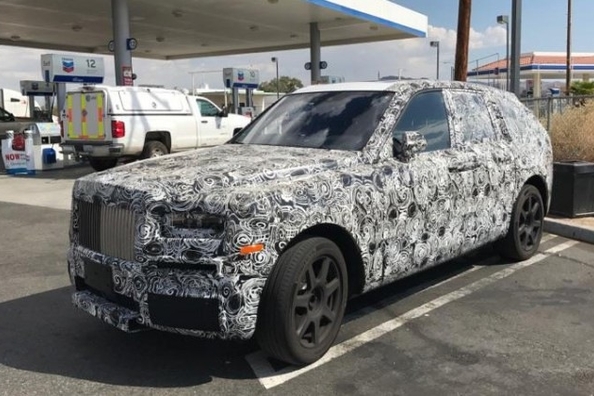 La société Rolls-Royce sortira crossover