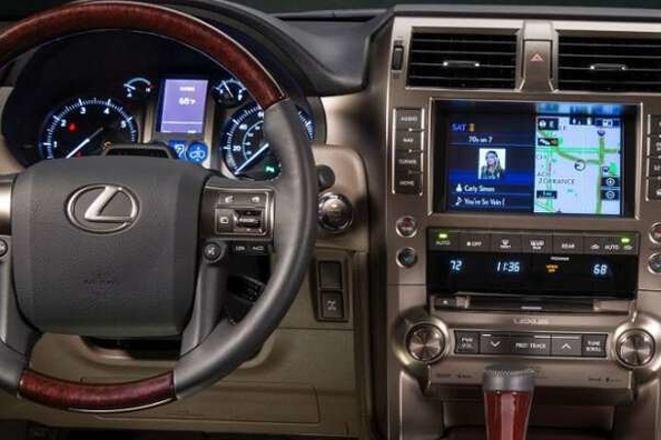 La brutalité et la sophistication dans la nouvelle jeep Lexus GX 460 Photo 5