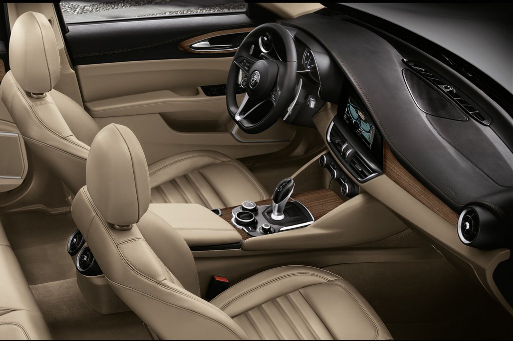 Italienne charisme berline Alfa Romeo Giulia