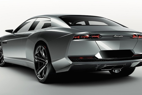 Lamborghini prévoit de sortir une berline Photo 3