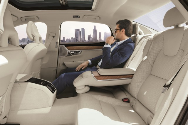 Un aperçu actualisé de la berline Volvo S90