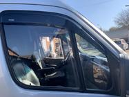 Mercedes Sprinter W906 2006–2018 Déflecteurs de fenêtre adhésifs (2 pcs, Niken) photo 4
