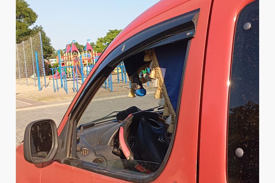 Citroen Berlingo 1996-2008 Déflecteurs de Vitres (2 pcs, Sunplex Sport) Photo 8