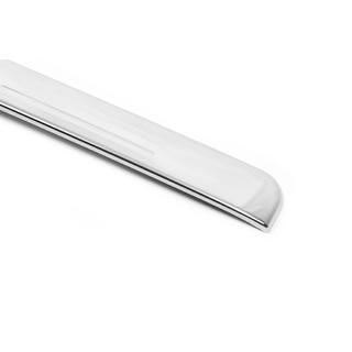 Baguette chromée au-dessus de la plaque d'immatriculation (2 portes, inox) photo 3