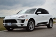 Comparons la Porsche Cayenne et le Porsche Macan photo 2
