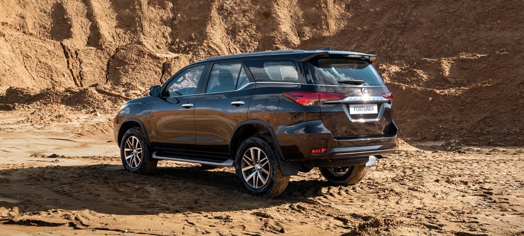 Présentation de 7 places, suv Toyota Fortuner