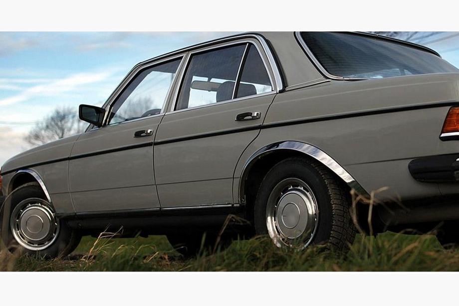 Mercedes W123 1975-1986 Extensions d'ailes (4 pcs, inox) Photo 5