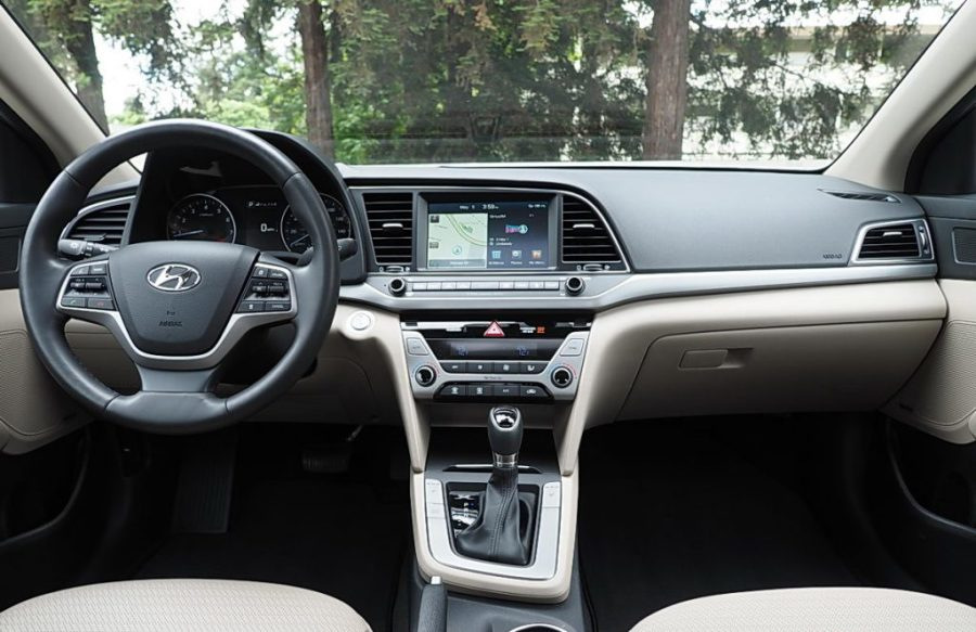 Présentation de la berline Hyundai Elantra de la sixième génération