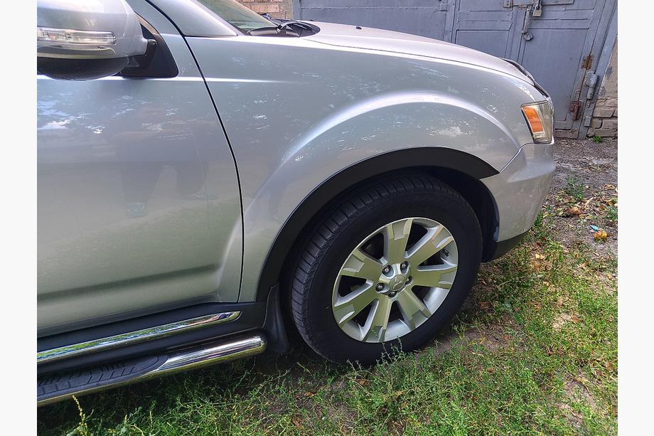 Mitsubishi Outlander 2006-2012 Extensions d'ailes (4 pcs, noires) Image