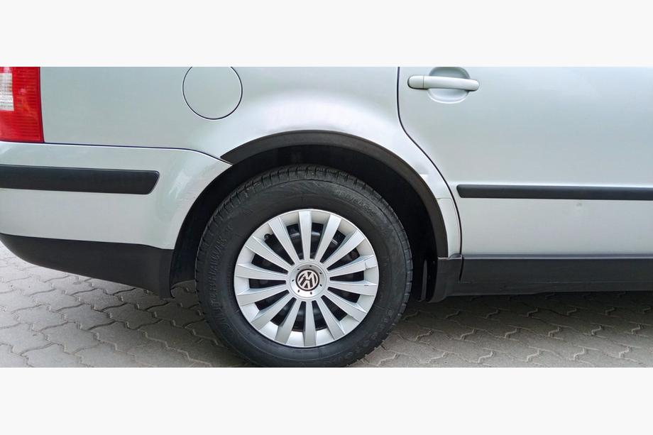 Volkswagen Passat B5 1997-2005 Extensions d'ailes (4 pcs, noires) Photo 11