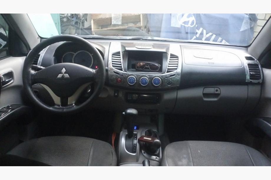 Mitsubishi L200 2006-2015 Kit de garnitures de tableau de bord (11 pièces) Bois Photo 4