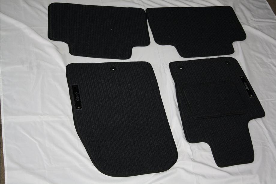 Jeep Grand Cherokee WK2 2010-2021 Tapis de sol textile (Corona) Photo 9