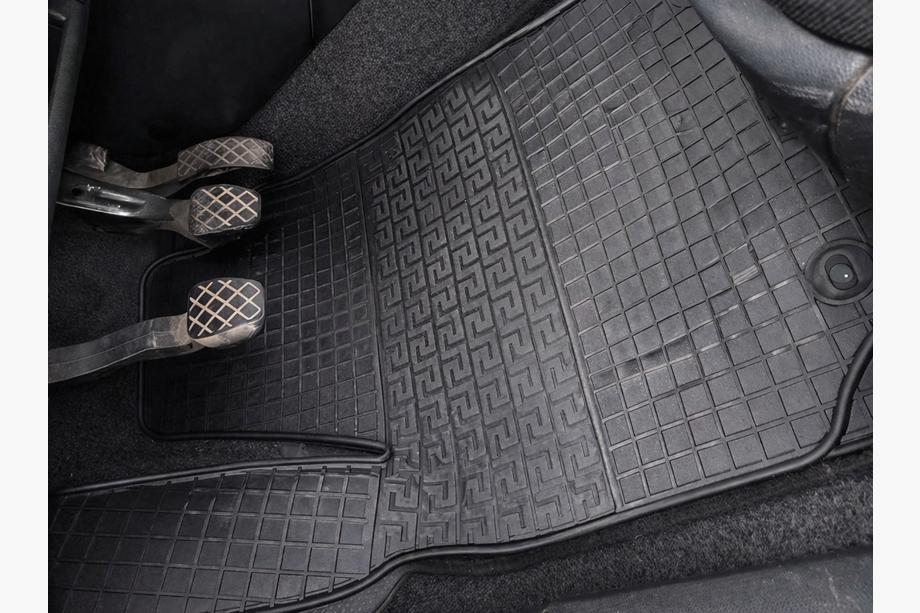 Volkswagen Polo 2001-2009 Tapis en caoutchouc (4 pcs, Polytep) Image