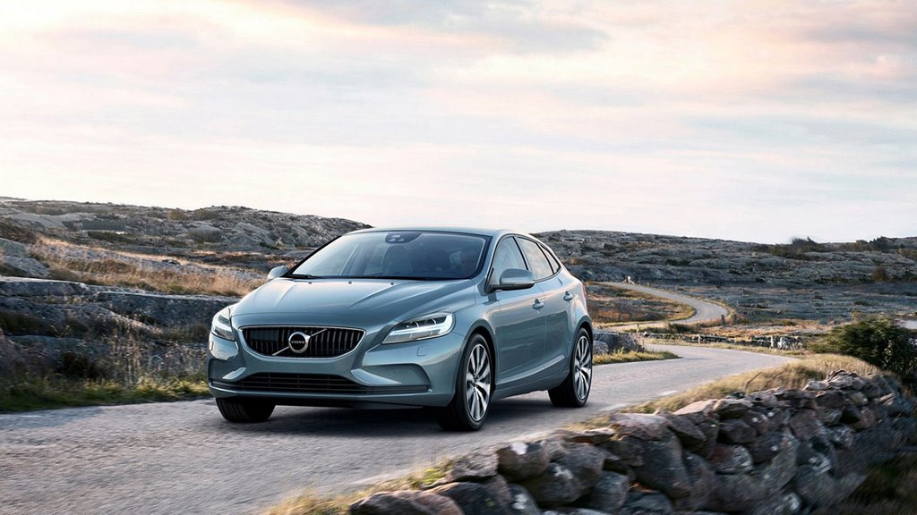 Cinq portes Volvo V40