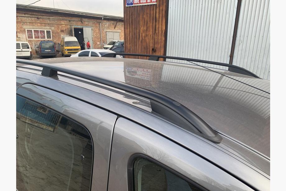 Peugeot Partner Tepee 2008-2018 Barres de toit Skyport (noires) Photo 10