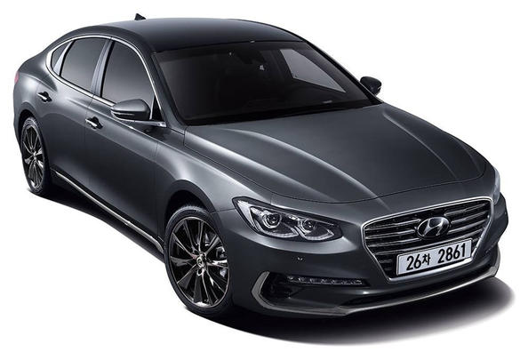 Revue phare de la berline Hyundai Grandeur de la nouvelle génération Photo 4