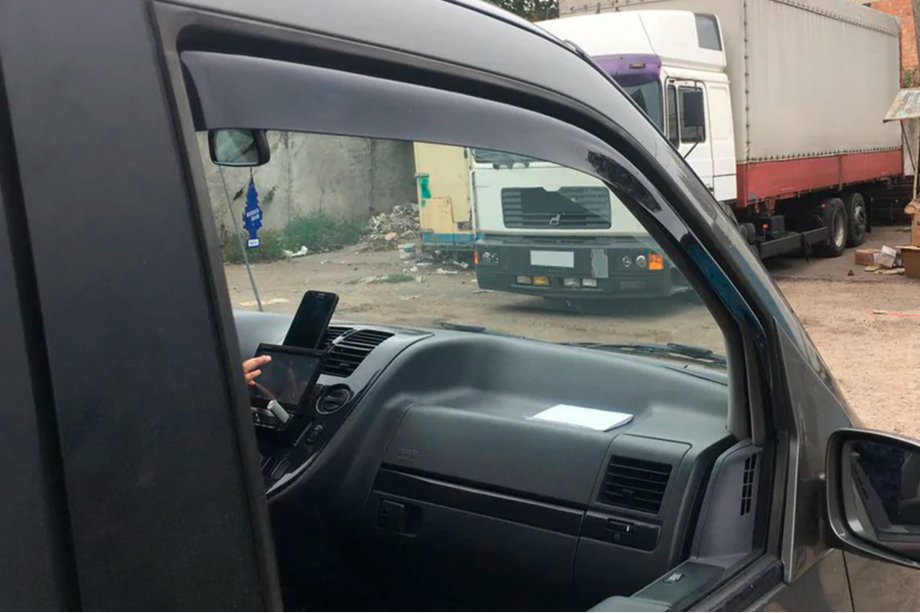 Mercedes Vito W638 1996-2003 Déflecteurs de vitre à encastrer (2 pcs, HIC) Image