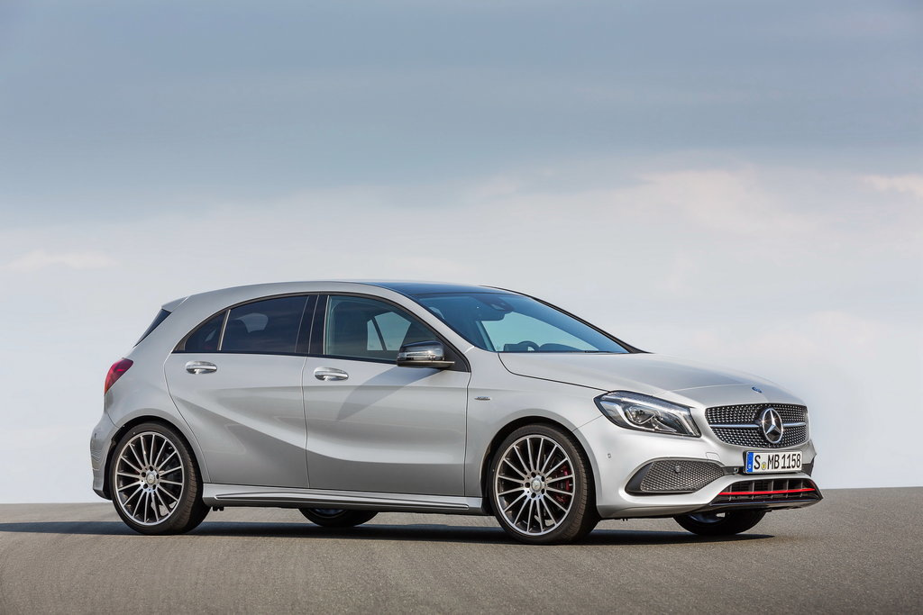 Présentation de la berline Mercedes-Benz classe A W176