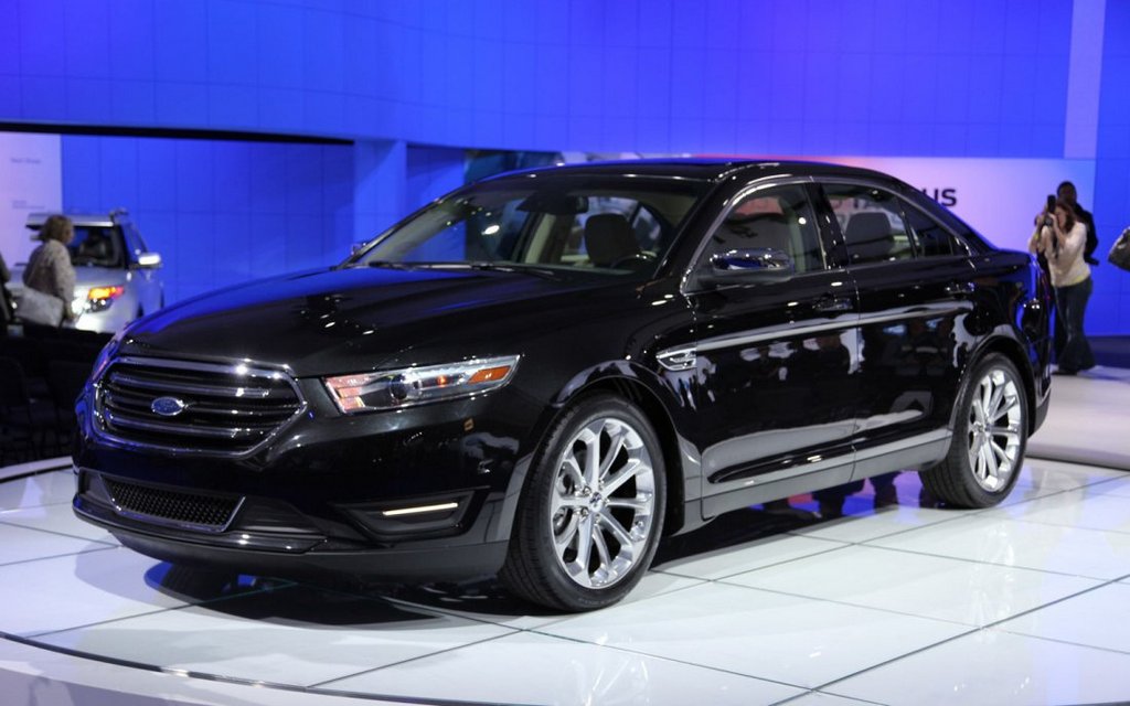Présentation de la berline Ford Taurus 2013 au millésime de l’année