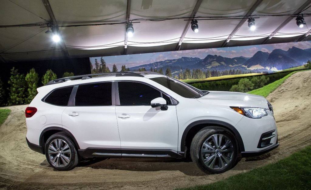 Présentation produit phare suv Subaru Ascent