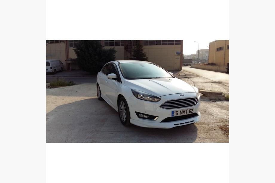 Ford Focus III 2011-2017 Lame de pare-chocs avant 2015-2017 (apprêtée pour peinture) Photo 2