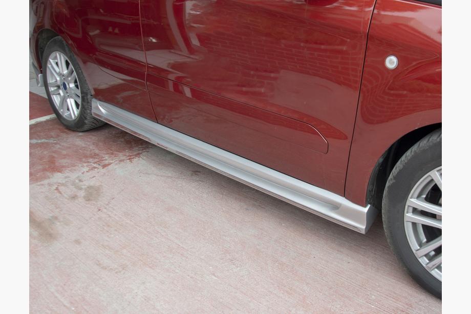 Ford Courier 2014-2023 Bas de caisse (apprêtés pour peinture) Image