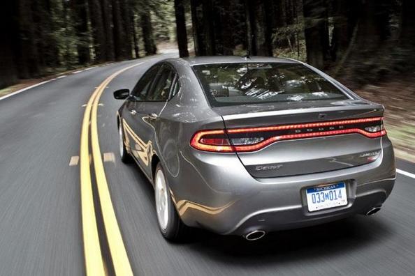 Présentation de la berline Dodge Dart Photo 6
