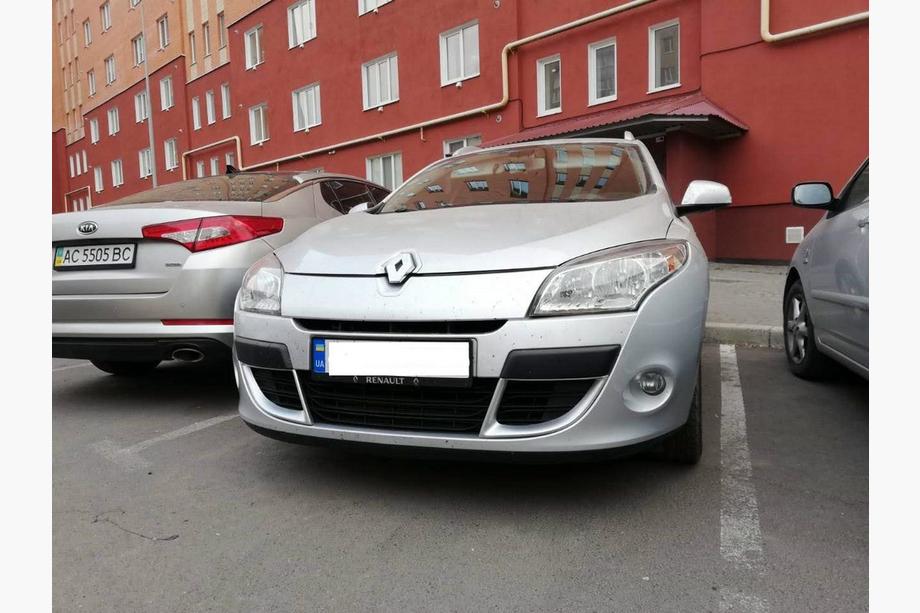 Renault Megane III 2009-2016 Inserts de pare-chocs (2008-2012, 2 pcs, à peindre) Photo 5
