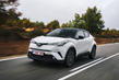 Compact crossover urbain Toyota C-HR photo 2