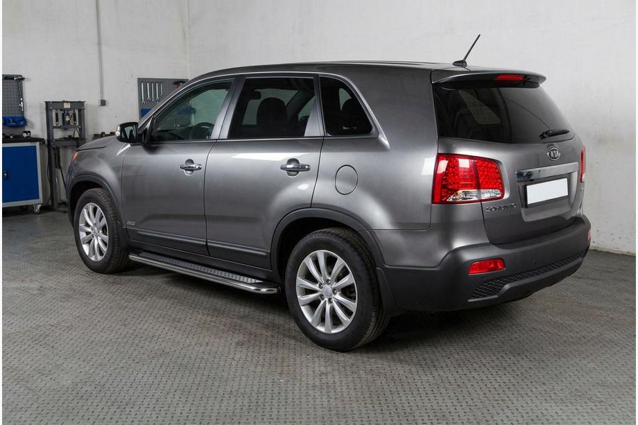 Kia Sorento II XM 2009-2014 Marchepieds Latéraux Maydos V2 (2 pcs, Aluminium & Inox) 2013-2016 Image
