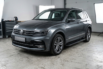 Volkswagen Tiguan 2016-2023 Marchepieds Latéraux Allmond Black (2 pcs, Aluminium) photo 1