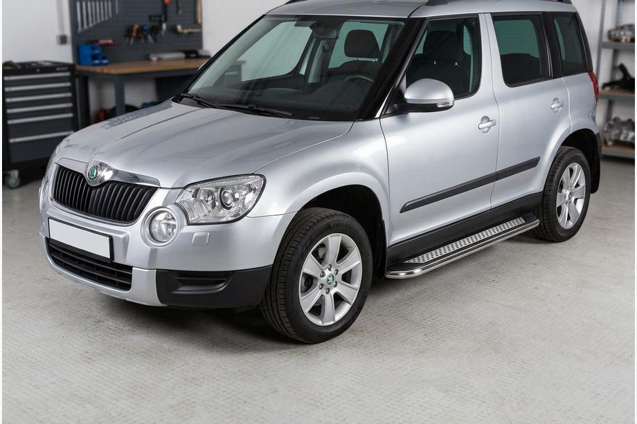 Skoda Yeti 2009-2017 Marchepieds Latéraux Maydos V2 (2 pcs, Aluminium & Inox) Image