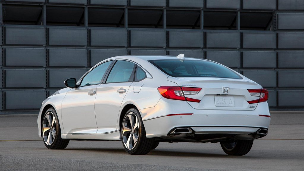 Présentation de la berline Honda Accord de la dixième génération