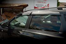 Nissan Qashqai 2007-2010 Déflecteurs de vitres avec moulure chromée (4 pcs, Niken) photo 3