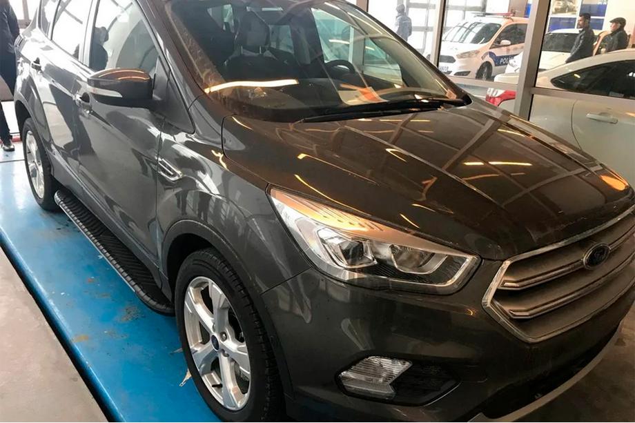 Ford Kuga/Escape 2013-2019 Marchepieds latéraux Bosphorus Grey (2 pcs, aluminium) Avec baguettes de porte Photo 9